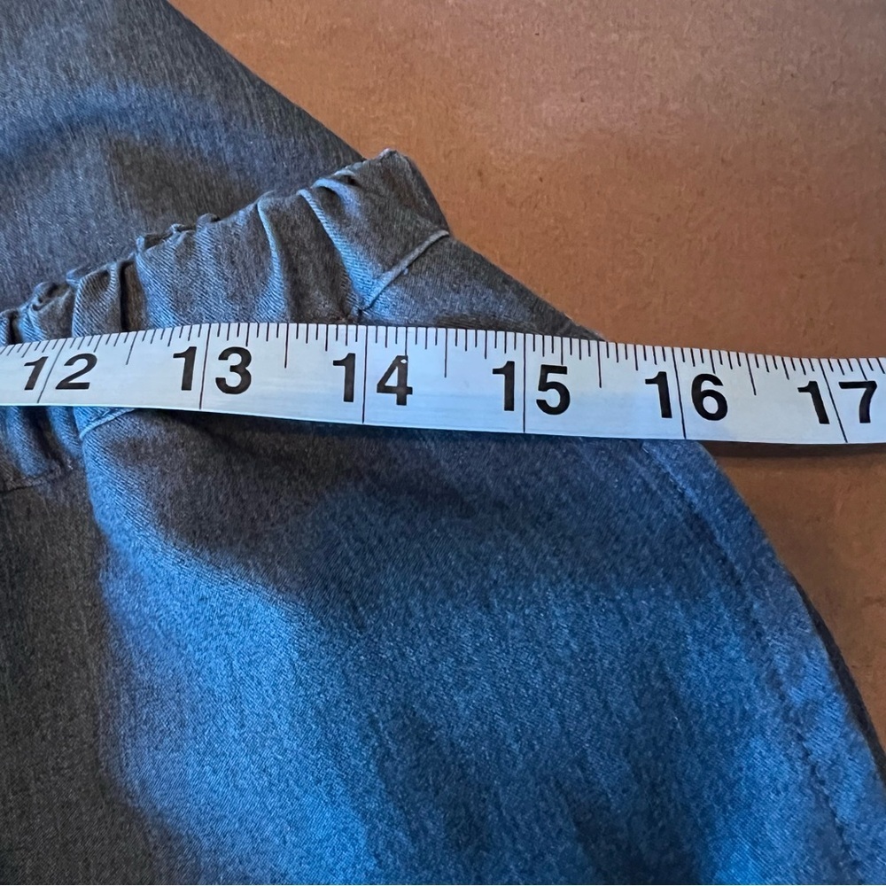 EUC Figs Pisco Scrub Pants in Gray size M - Picture 10 of 12
